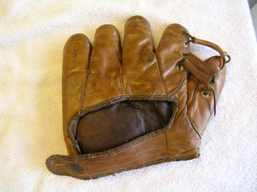 Dixie Walker Globe 2X2 Back Doug